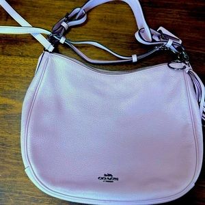 Coach purse , pink in very good condition